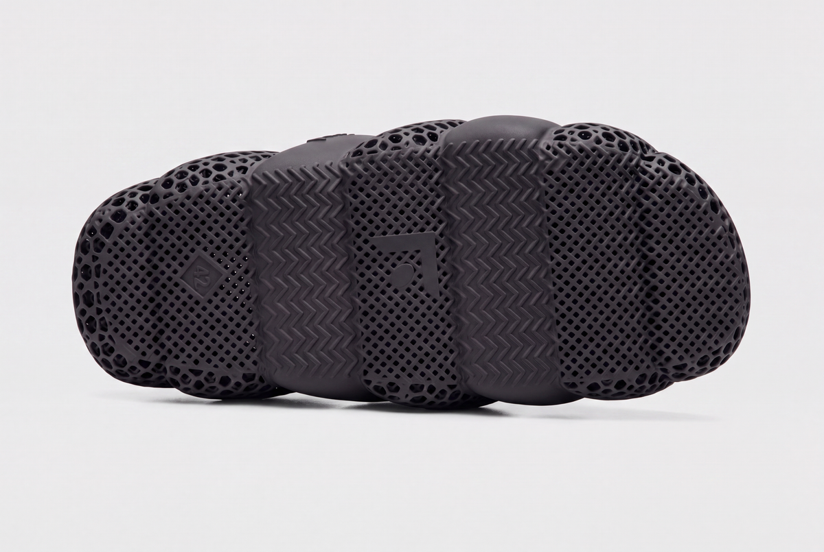 Fitasy Croissant Slide in Black - view 5